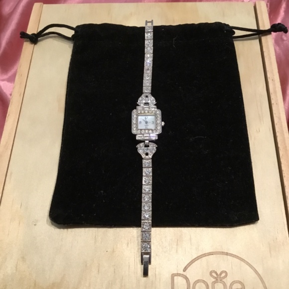 🌙 Great Condition Vintage Alto ladies crystal band watch 🌙 - Picture 2 of 4